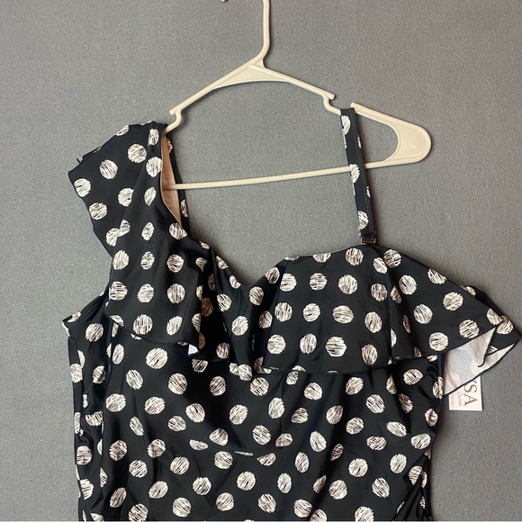 NEW LYSA PLUS Size Black and White Polka Dot One-Shoulder Swimsuit - Picture 6 of 13